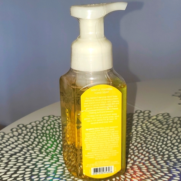 NEW Bath & Body Works Kitchen Lemon Gentle Foaming Hand Soap 8.75 oz Rare - Picture 3 of 5